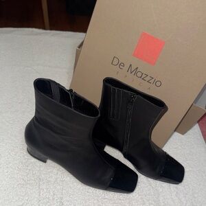 De Mazzio Black Ankle Boots SZ/38